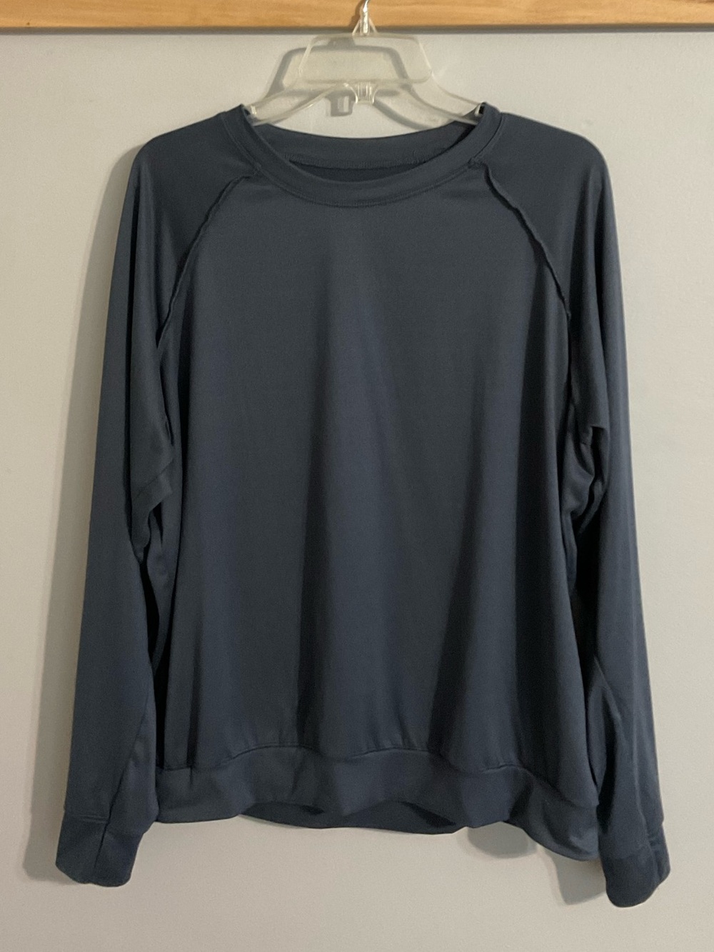 Butter by good hYOUman Dusty Blue Lightweight Sweatshirt Medium